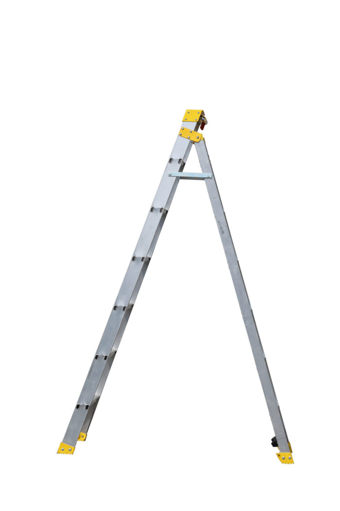 Bailey Pro Punchlock Aluminium Dual Purpose Ladder 7ft -10ft 2.09m -3.9m FS13989. Open position side view