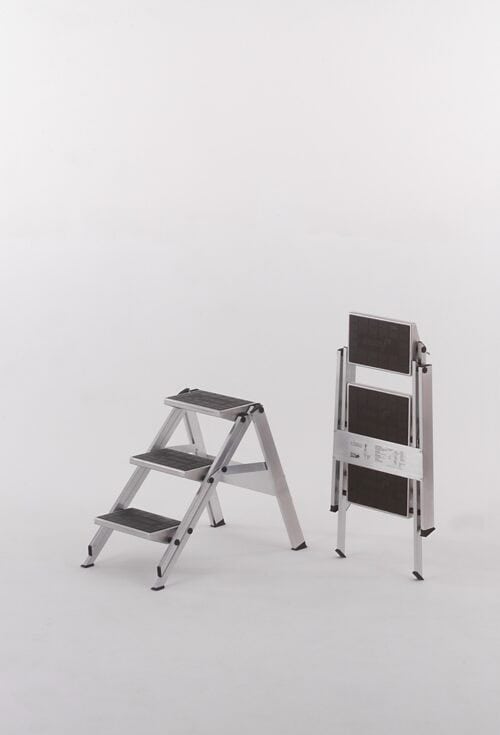 Little Jumbo 310 Compact Safety Step 310. Closed and open position