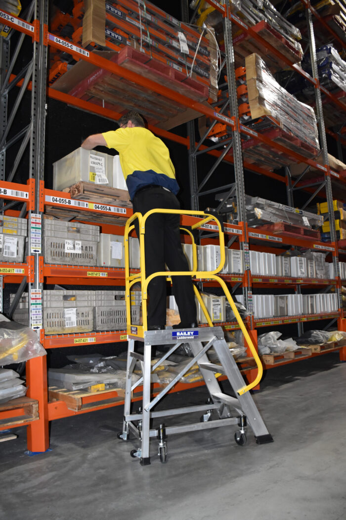 Bailey Aluminium Order Picking Platform Ladder man Picking Stock