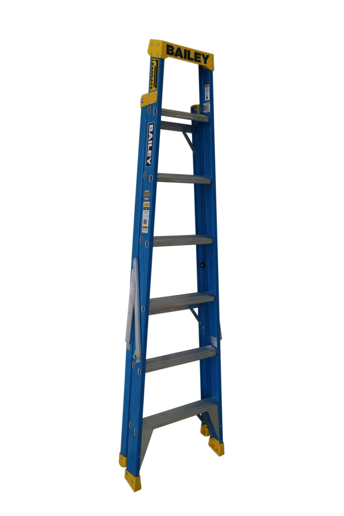Bailey Pro Punchlock Leansafe Fibreglass Single Sided Step Ladder 7ft 2.1m FS13973 Closed