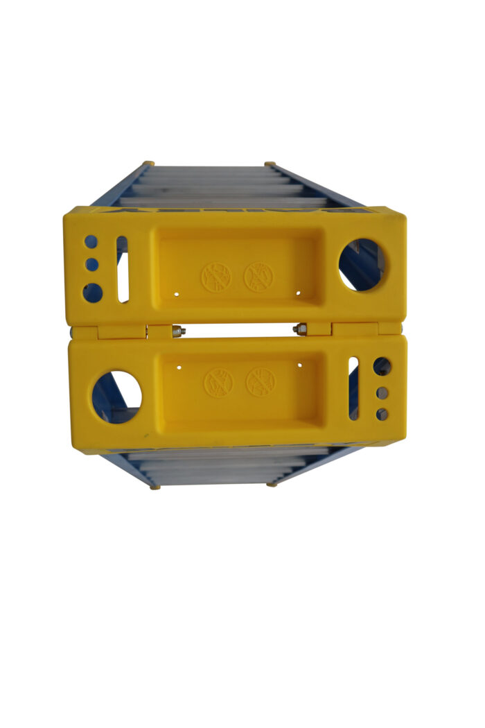 Bailey Professional Fibreglass Double Sided Step Ladder Yellow Top showing tool storage space