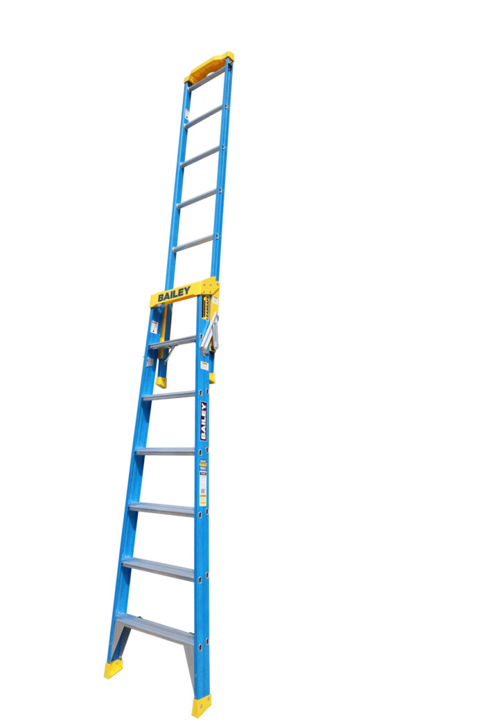 Bailey Professional Fibreglass FSE7 PUNCHLOCK Step Extension Ladder 2.1m - 3.73m FS13986 Extended Position