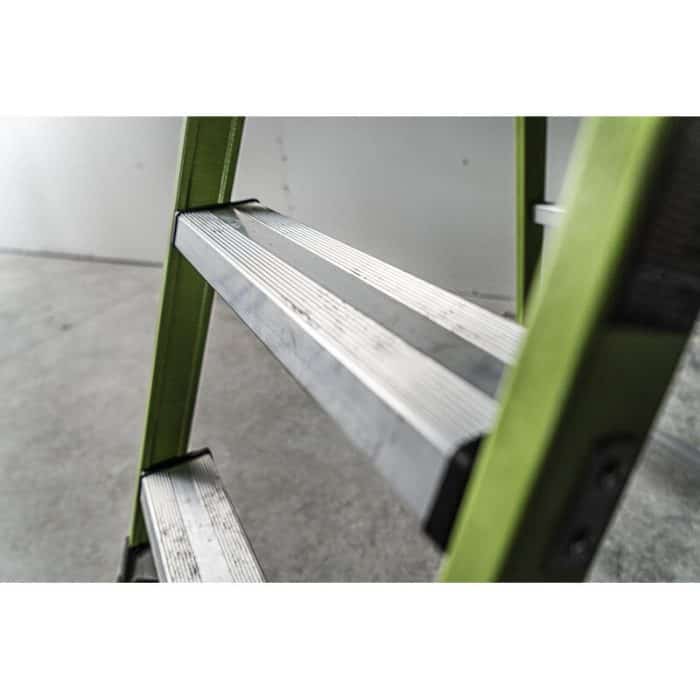 Little Giant Tuff N Lite Platform Ladder rungs